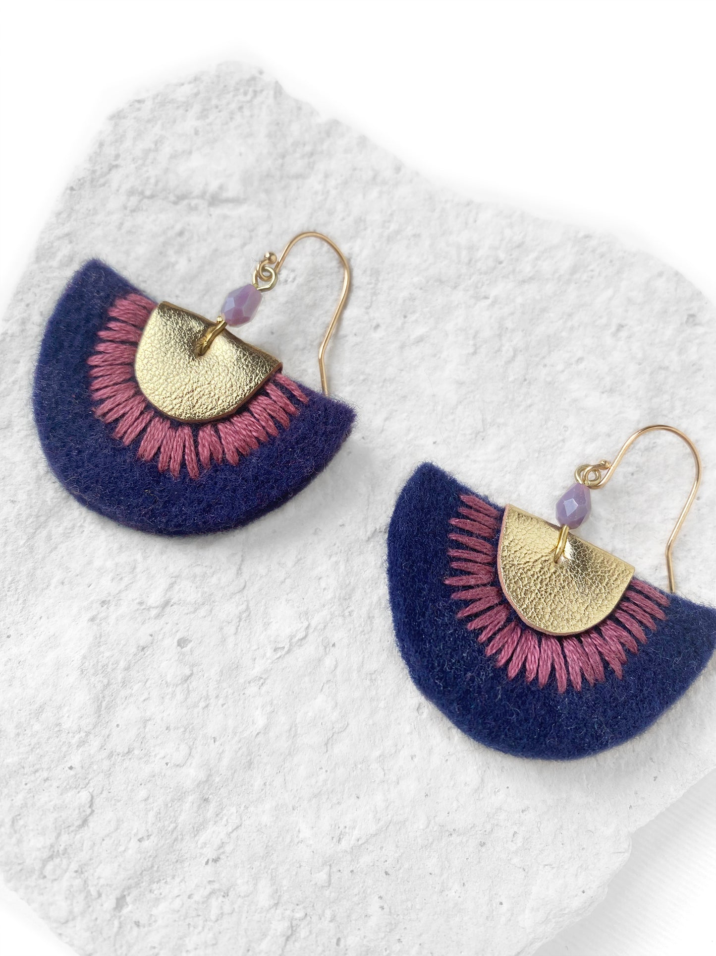 Aretes Aka