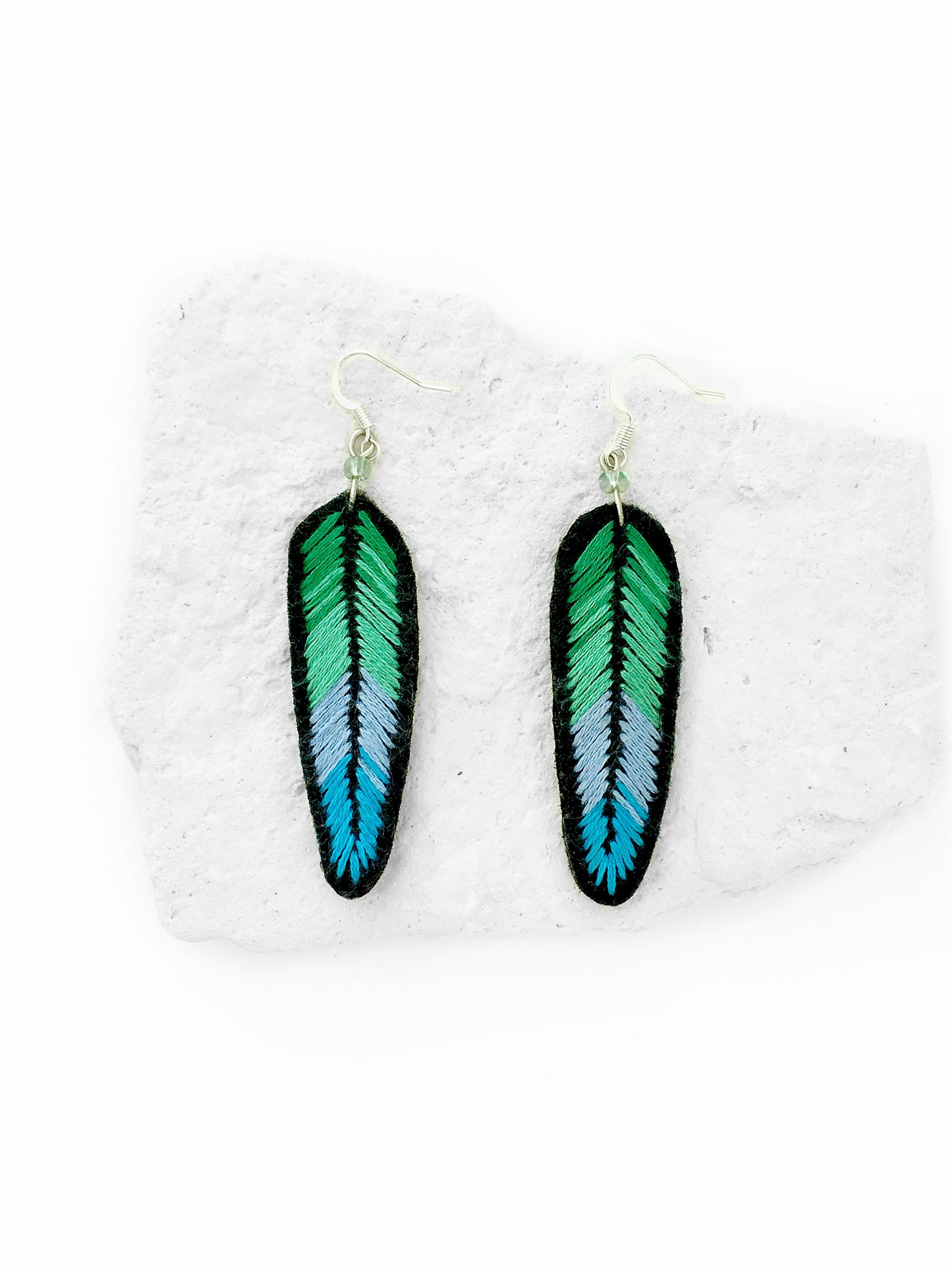 Aretes Guam